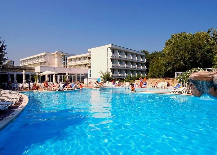 Хотел Althea 3*